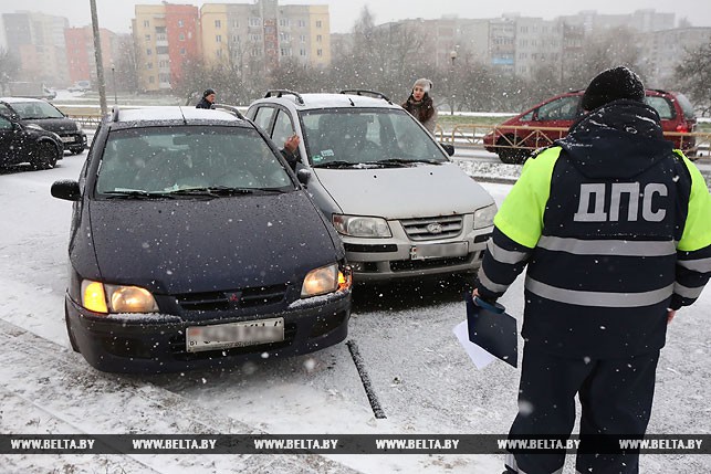 Фотофакт: на кольцевой дороге в Гродно столкнулись 14 автомобилей