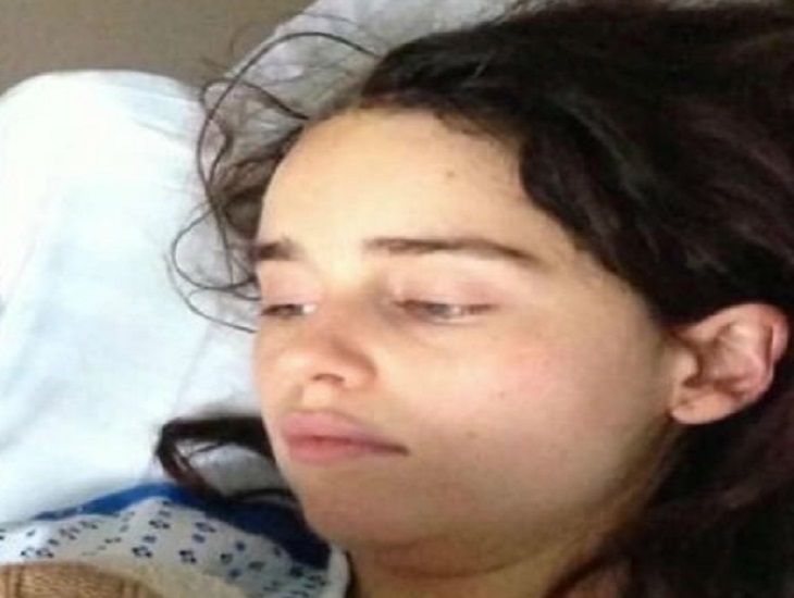 Эмилия Кларк впервые показала фото из больницы после инсульта
