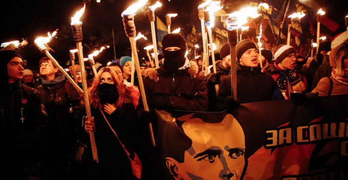 Качиньский: Украина не войдет в Европу с культом Бандеры