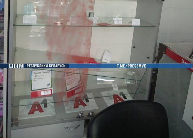 В Кобрине задержали мужчину, ограбившего салон сотовой связи