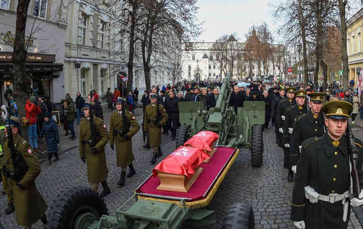 Вице-премьер Беларуси выступил на церемонии перезахоронения останков Кастуся Калиновского в Вильнюсе