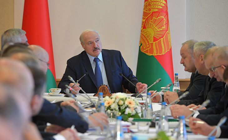 Лукашенко: Найдите не сыновей и не любовниц, а хороших специалистов 