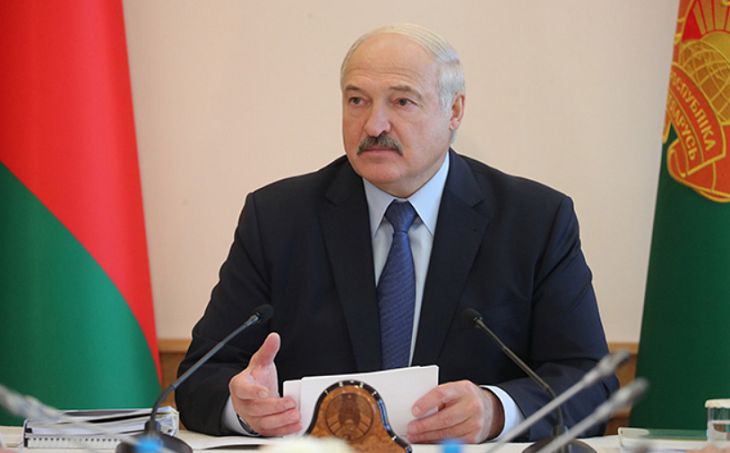 Лукашенко наградил орденом Почета азербайджанского бизнесмена Лукашенко наградил орденом Почета азербайджанского бизнесмена