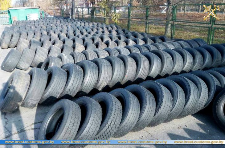 65 тыс. евро и золотые слитки. Брестские таможенники задержали контрабандиста 65 тыс. евро и золотые слитки. Брестские таможенники задержали контрабандиста