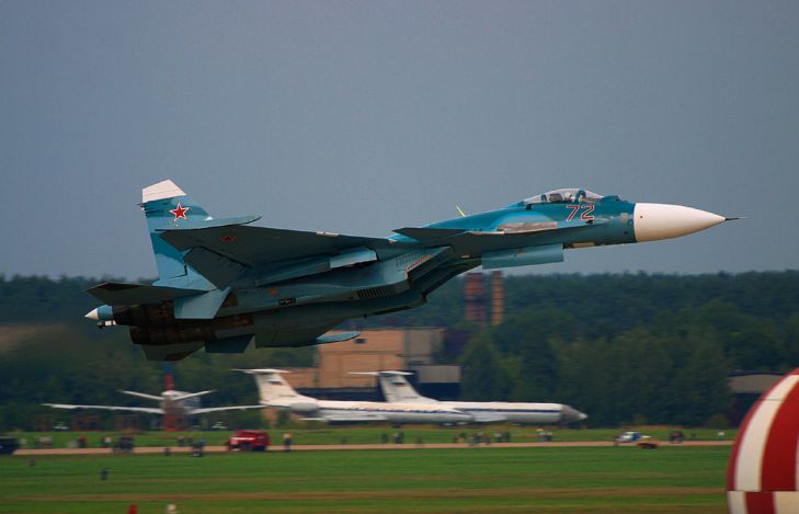 истребитель Су-33