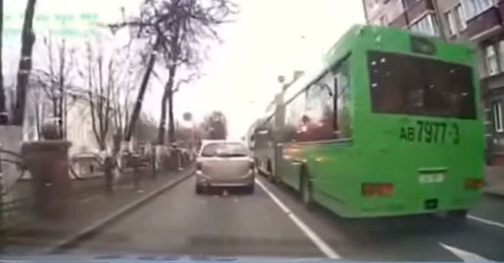 В Гомеле пьяный бесправник хотел удрать от ГАИ: и вот что случилось