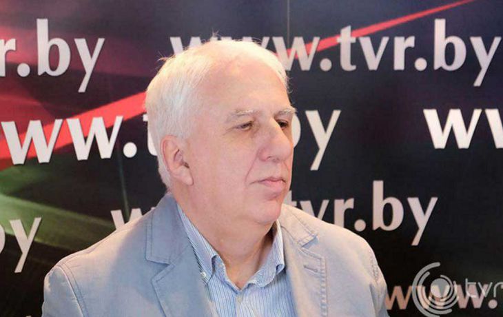 Легендарный белорусский спортивный комментатор Владимир Новицкий ушел на пенсию. Он проработал на телевидении 38 лет