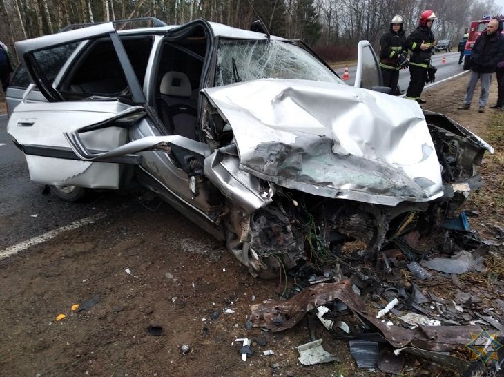 Передняя часть всмятку и перевернулась. Страшное ДТП в Климовичском районе