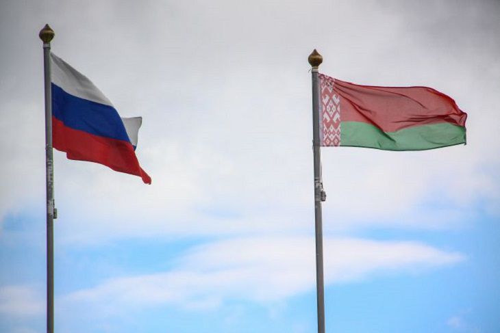 Стало известно, как белорусы на самом деле относятся к России флаг