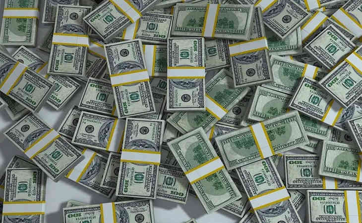 Астролог назвал знаки зодиака, которые разбогатеют к Новому году