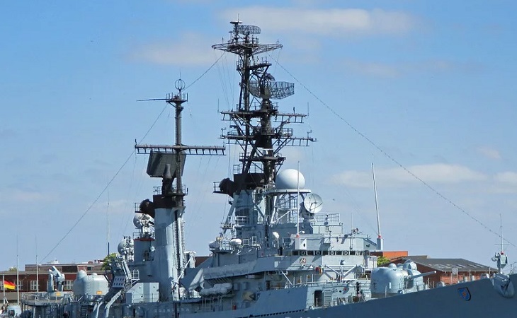 Захарова пошутила о пропавших унитазах с задержанных украинских кораблей