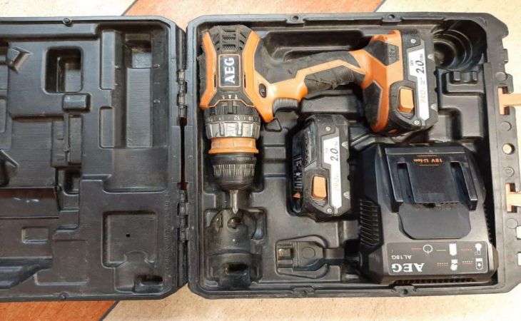 Был недоволен зарплатой: в Молодечненском районе рабочий украл инструмент на 7 тыс. рублей Был недоволен зарплатой: в Молодечненском районе рабочий украл инструмент на 7 тыс. рублей