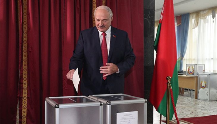 Лукашенко: я не подпишу ни один документ с Россией, если он будет противоречить нашей Конституции