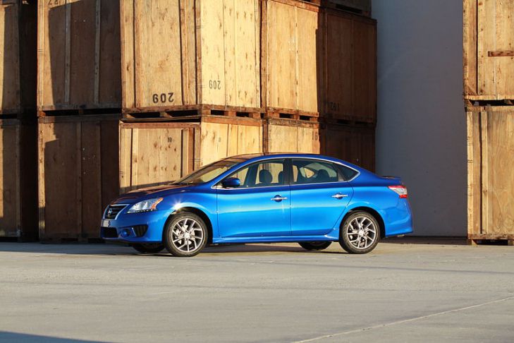 Состоялась премьера Nissan Sentra нового поколения автомобиль Nissan Sentra
