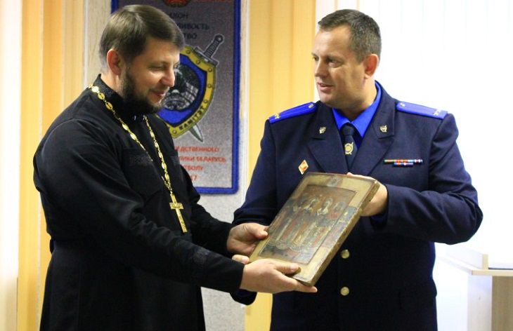 Следователи нашли украденные из церквей Ивановского района старинные иконы