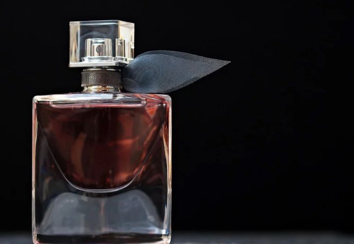 Запах женщины: какие ароматы сводят мужчин с ума духи, флакон, парфюм