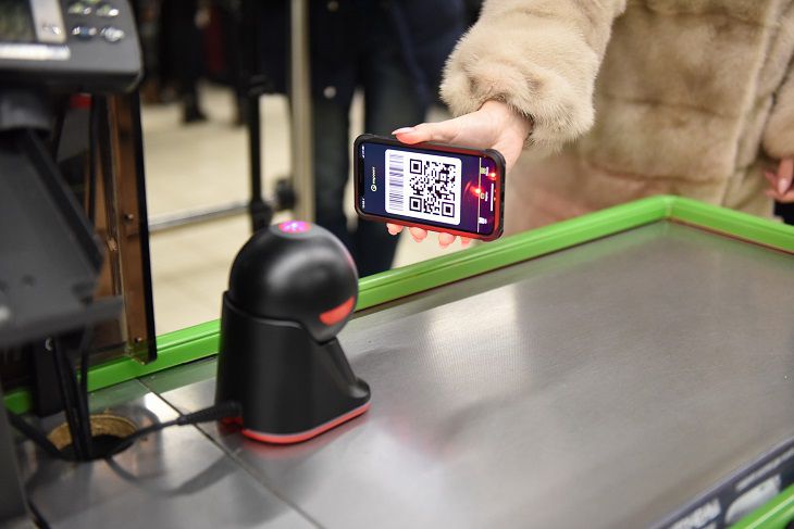 Покупатели «Евроопта» смогут оплачивать покупки с помощью смартфона