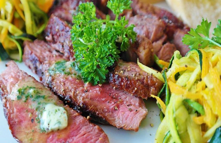 В какие мифы о здоровом питании нельзя верить: мнение диетологов мясо, еда