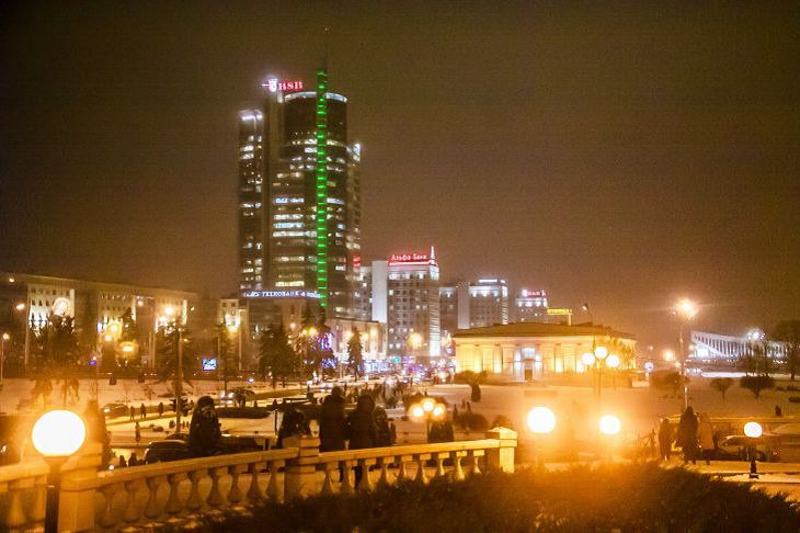 Новости сегодня: праздничный забег Дедов Морозов в Могилеве и что говорил Папа Римский в традиционном рождественском послании