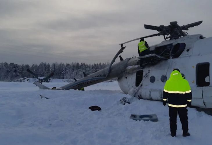 В Красноярском крае совершил аварийную посадку вертолет Ми-8, пострадали 16 человек