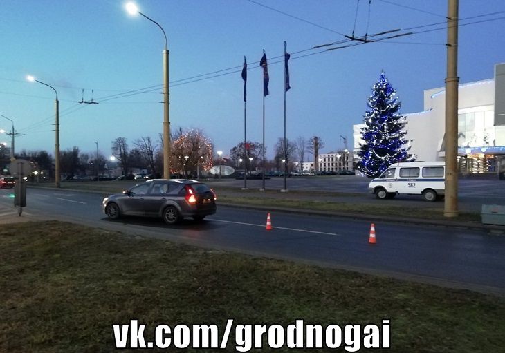 Наезд на пешехода в Гродно попал на видео