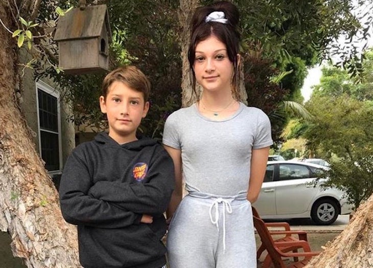 Мальчикам не везет. Парень опубликовал фото с сестрой, которое заставило многих задуматься о боли переходного возраста подростки