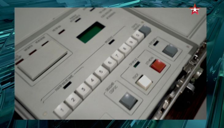 В России впервые показали ядерный чемоданчик в раскрытом виде