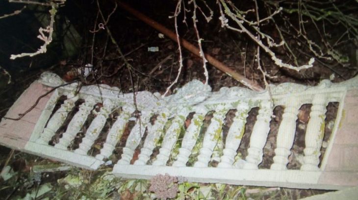 Забор исполкома в Берестовицком районе сломал пьяный «богатырь»