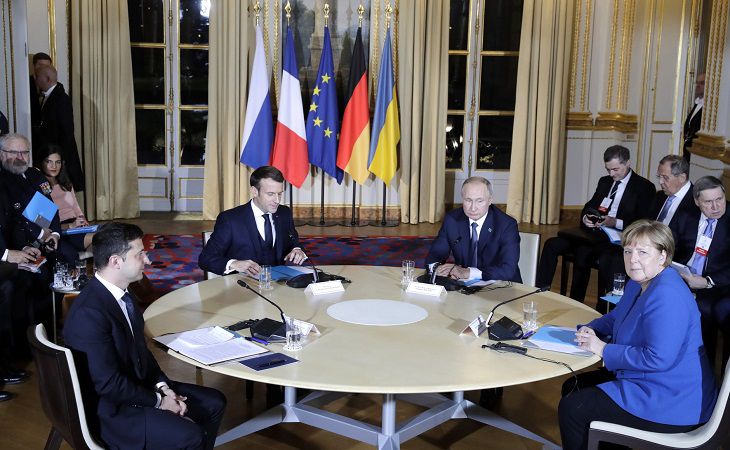 Исторический момент. Встреча Путина, Зеленского, Макрона и Меркель проходит в Париже