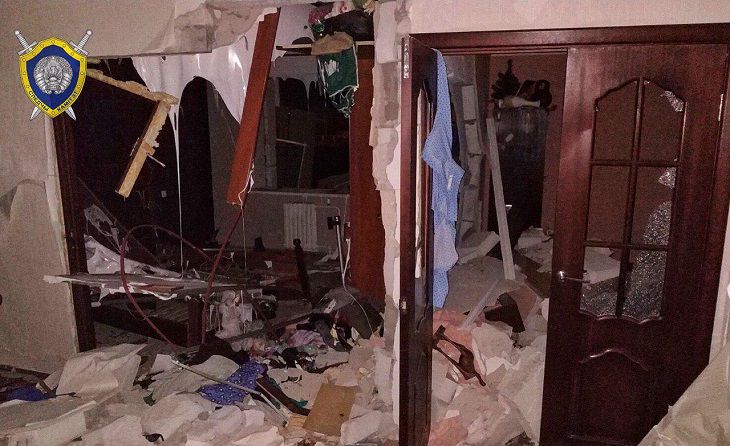 Взрыв в жилом доме в Дрогичине: двое пострадавших в реанимации