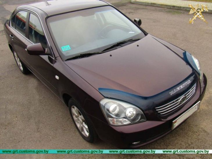 Житель Бреста пытался ввезти автомобиль по документам на другую машину Житель Бреста пытался ввезти автомобиль по документам на другую машину