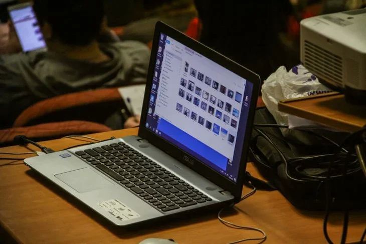 Украл 7 ноутбуков. В Минске милиционеры с поличным поймали серийного вора