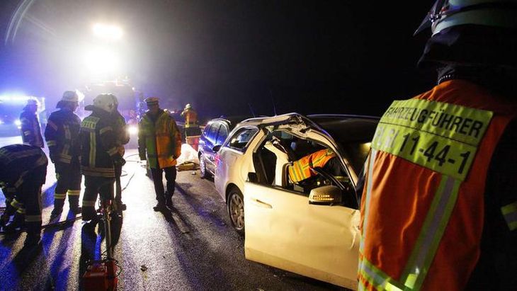 Ущерб 50 000 евро: белорусский дальнобойщик устроил серьезную аварию в Германии
