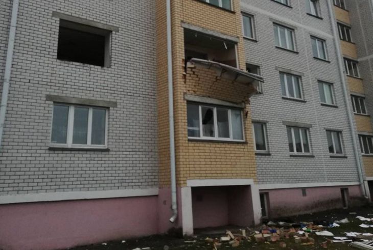 «Состояние стабильно тяжелое». Двух пострадавших от взрыва в Дрогичине перевезли на лечение в Минск