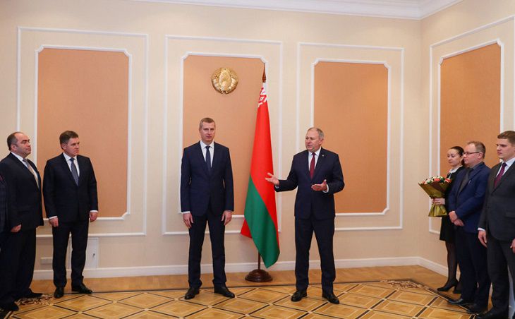 Самый молодой министр стал самым молодым вице-премьером. Крутой рассказал, чем займется на новой должности