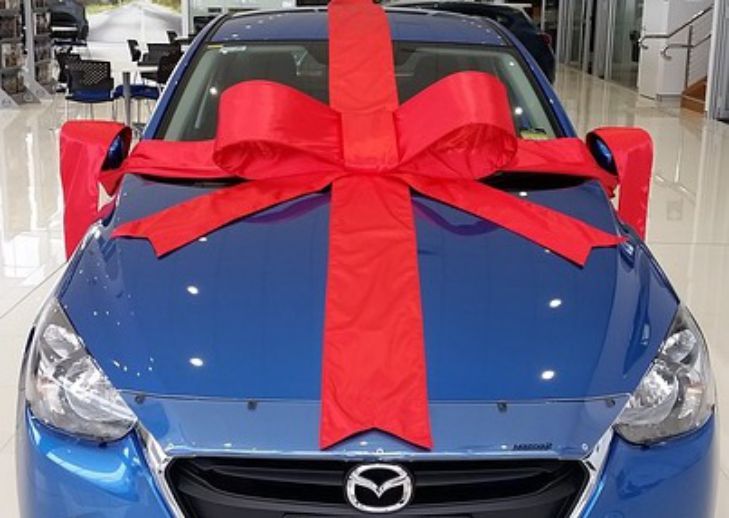 автомобиль, подарок