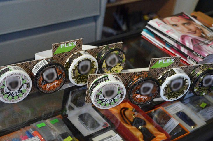 «Новое средство для кайфа». Снюс продают детям вместе с шоколадками