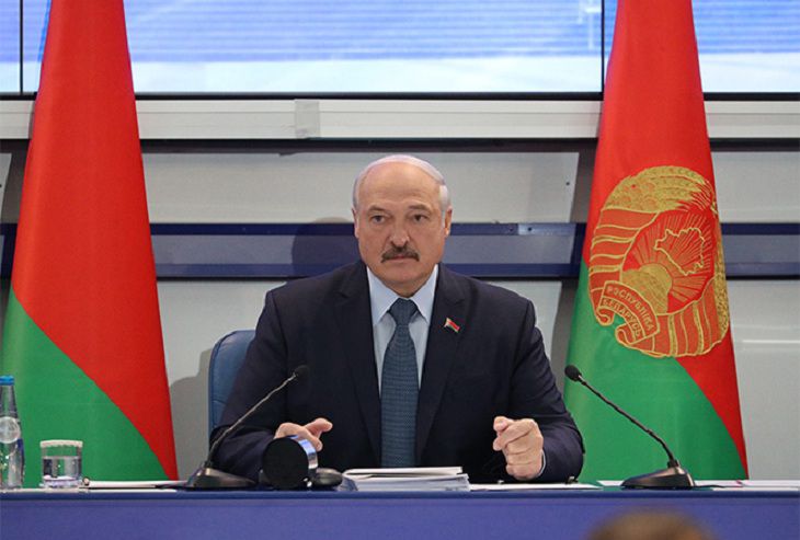 Лукашенко дал поручения новому губернатору Минской области Лукашенко дал поручения новому губернатору Минской области