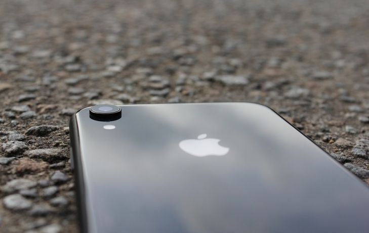 смартфон iPhone Xr