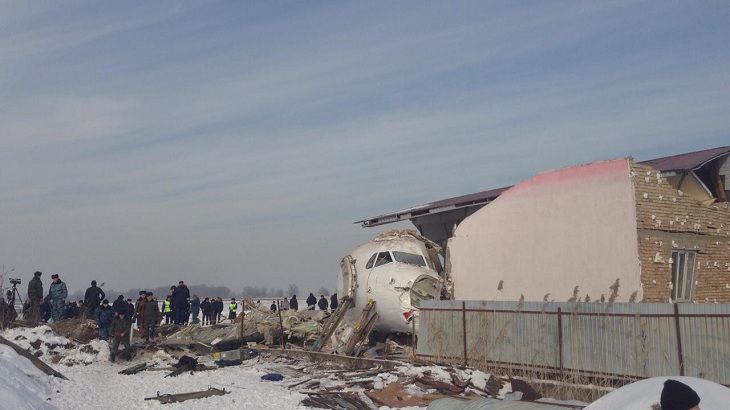 Число погибших в авиакатастрофе в Казахстане увеличилось
