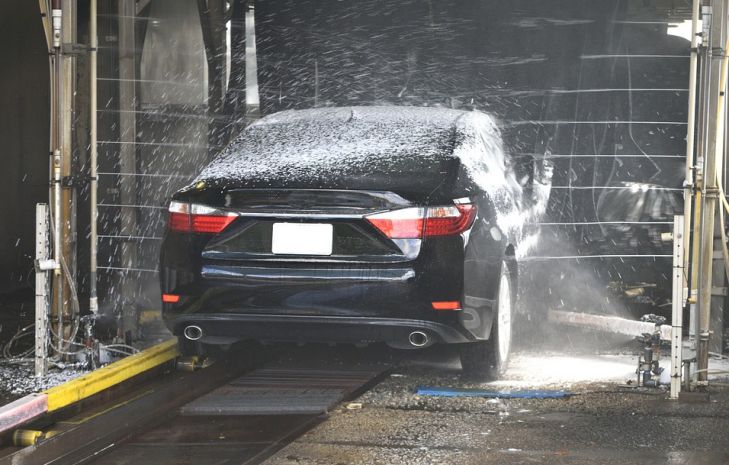 Стало известно, почему японцы стали реже мыть свои автомобили автомобиль, мойка