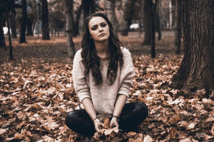 Ученые нашли средство от сезонной депрессии девушка, депрессия, осень