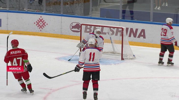 Николай Лукашенко больше не №1 в хоккее