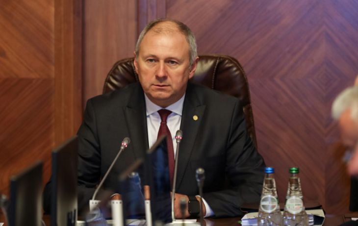 «Будут и должности, и зарплата»: Румас рассказал, для чего нужно хорошо учиться «Будут и должности, и зарплата»: Румас рассказал, для чего нужно хорошо учиться