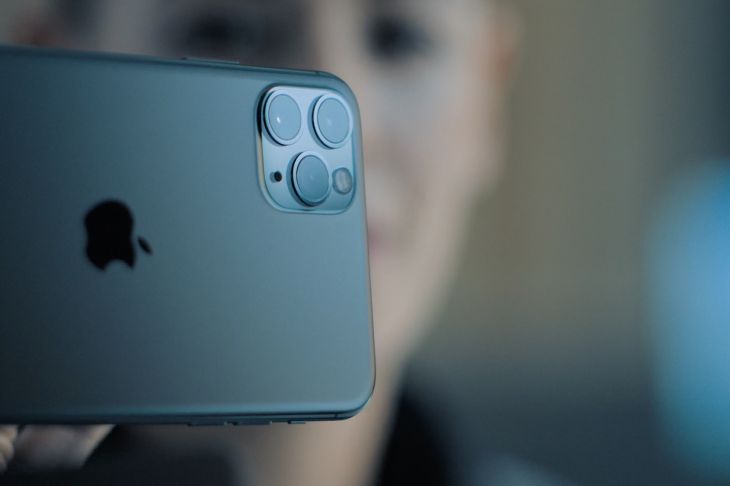 iPhone 11 Pro постоянно следит за своим владельцем