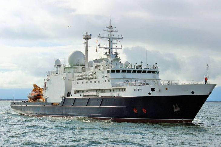 Российский корабль-шпион у берегов США ведет себя аномально