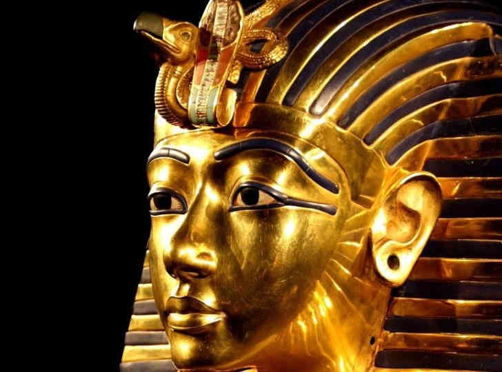 маска Тутанхамона
