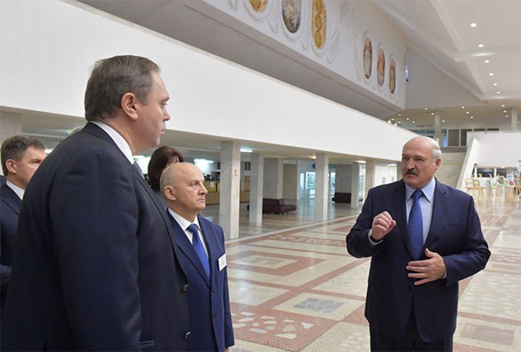 Лукашенко рассказал, в каких случаях ему приходится употреблять нецензурную лексику