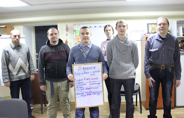 «Ты же в Новинках лежал». Как в Минске помогают людям с психическими расстройствами люди