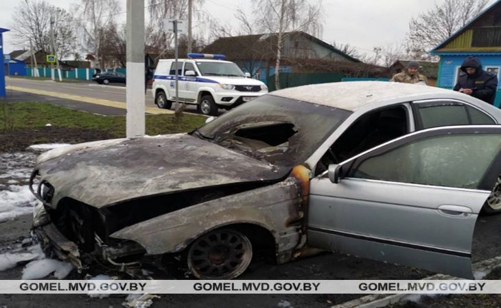«Не смог совладать с эмоциями»: житель Брагина из ревности поджёг авто нового поклонника бывшей девушки Брагин